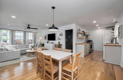 Belmont House | Serene Paradise Lake House: Your Dream Lakefront Escape