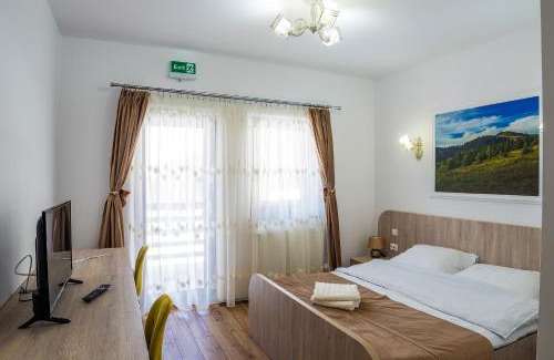 Gura Humorului House | Relax at Drag de Bucovina with Hot Tub & Family Amenities