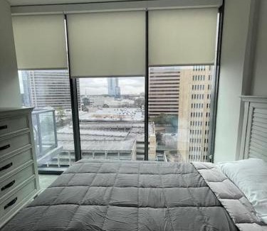 North Buckhead Apartment | Stylish High Rise in the Heart of Buckhead