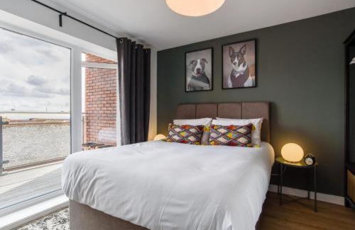 Cardiff City Centre Apartment | Exceptional City Centre Apartment with Family-Friendly Amenities