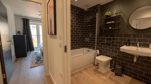 Cardiff City Centre Apartment | Exceptional City Centre Apartment with Family-Friendly Amenities