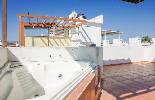 Tequesquitengo House | Relax at HostPal Villas Teques - Lakefront Getaway