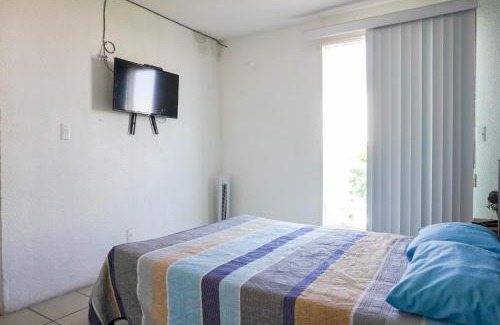 Tequesquitengo House | Relax at HostPal Villas Teques - Lakefront Getaway