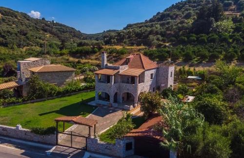 Agia Villa | Villa Vicina: Family-Friendly Retreat Steps from the Beach
