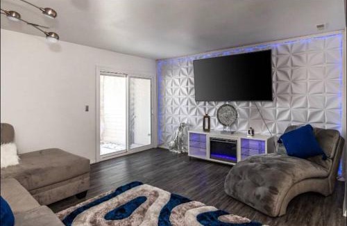 Dayton Apartment | Experience Oasis Allure with Complimentary Breakfast