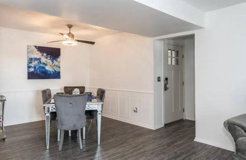 Dayton Apartment | Experience Oasis Allure with Complimentary Breakfast