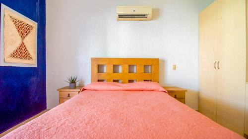 Granjas del Marques Apartment | Relax at HostPal Caracol Acapulco Diamante with Ocean Views