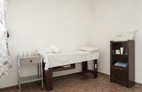 Jiutepec Hotel | Highly Rated HostPal Hotel in Lomas de Jiutepec