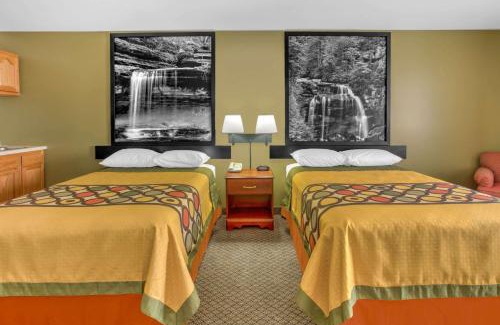 Galva Hotel | Budget-Friendly Super 8 by Wyndham Galva with Great Amenities