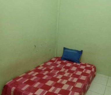 Pekanbaru House | Budget-Friendly Stay at Fauzan Kost - Perfect for Families