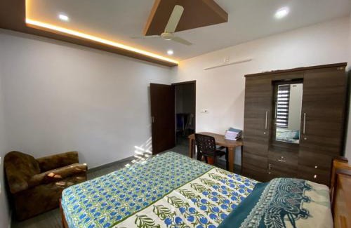 Sulthan Bathery Villa | Experience Comfort at SAN VILLA - 4 Star with Breakfast & More