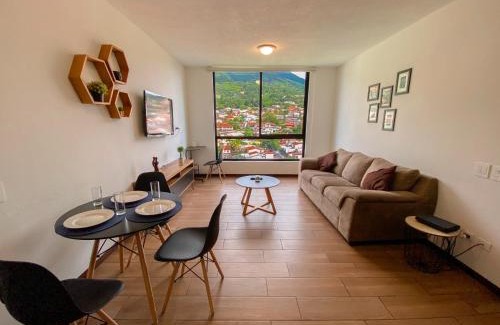 San Salvador Apartment | Modern Apartment in Prime Location with Pool & Breakfast