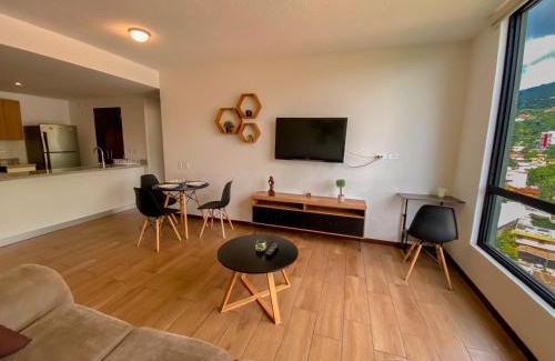 San Salvador Apartment | Modern Apartment in Prime Location with Pool & Breakfast