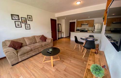 San Salvador Apartment | Modern Apartment in Prime Location with Pool & Breakfast