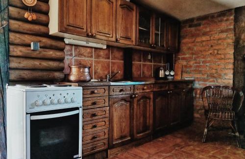 Levanjska Varos House | Cozy Retreat at Kuća za odmor Demode - Family & Pet Friendly