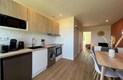 Montlucon Apartment | Relaxing Retreat at Le Smooth Terracotta - Family Friendly