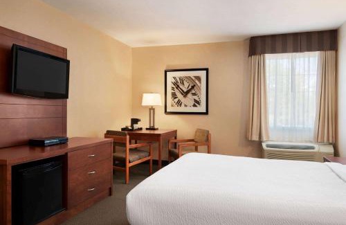 Guelph Hotel | Discover Days Inn by Wyndham Guelph: Pet-Friendly Getaway