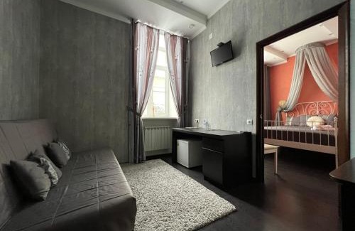 Kemerovo Hotel | Relaxing Spa Hotel Мёd with Hot Tub & Family-Friendly Amenities