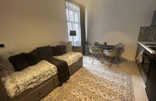 Pecs Apartment | Family-Friendly Retreat at Downtown's Diamond - 10/10 Rating