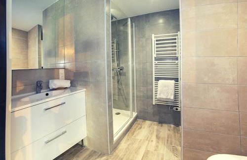 Viriat Apartment | Family-Friendly Stay at LE CLOS DE TANVOL - Top Destination