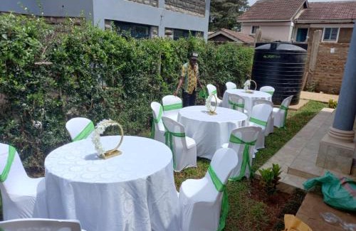 Kisumu House | Family-Friendly Retreat at Levans Lounge with Hot Tub