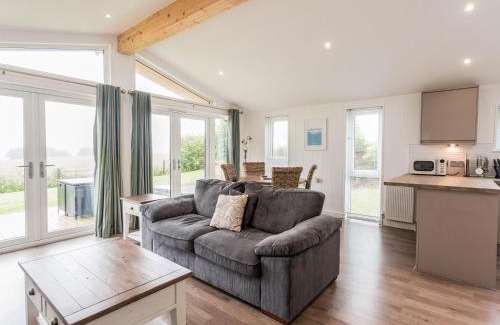 Dobwalls House | Discover 1 Horizon View in Liskeard - Family Friendly Stay