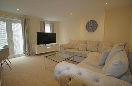 Darlington Apartment | Modern Four Bedroom Town House at Sillars Getaways