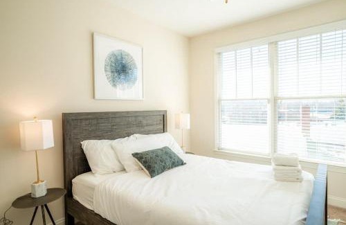 Wesley Heights Apartment | Bright and Inviting 2BR Retreat in Prime Location
