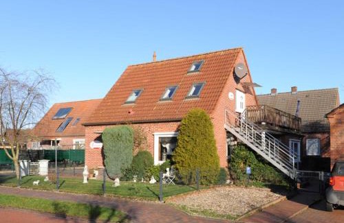 Greetsiel Apartment | Family-Friendly Ferienstübchen Julian with Rooftop Terrace
