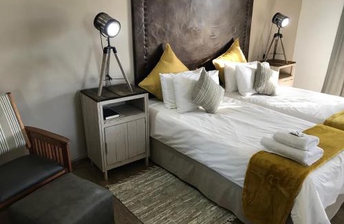 Otjiwarongo House | Relax at Bush Pillow Guest House with Oceanfront Views