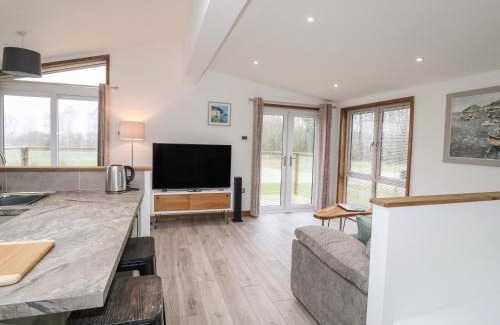 Dobwalls House | 5-Star Family Getaway at 2 Meadow Retreat - Rated 9/10