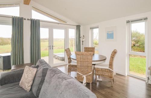 Dobwalls House | Discover 1 Horizon View in Liskeard - Family Friendly Stay