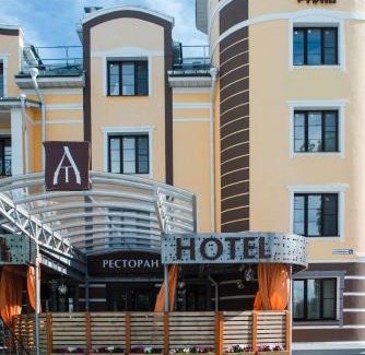 Kostroma Hotel | Discover Ya - Hotel: 4-Star Comfort with Family-Friendly Amenities