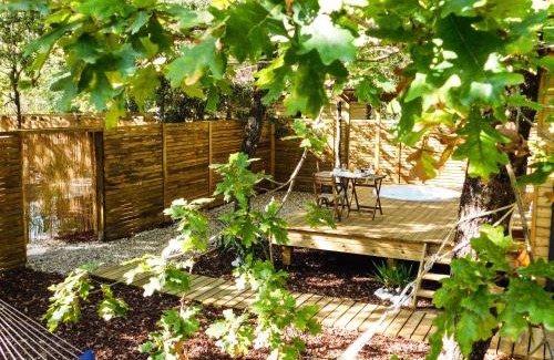 Audenge Bed & Breakfast | Indulge in Relaxation at L'Haute en Couleur Cabanes Spas