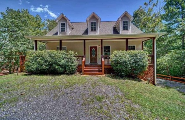 Rolling River Retreat!