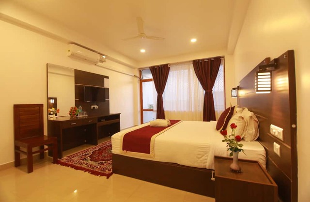 Hotel Mountain Hues Thekkady