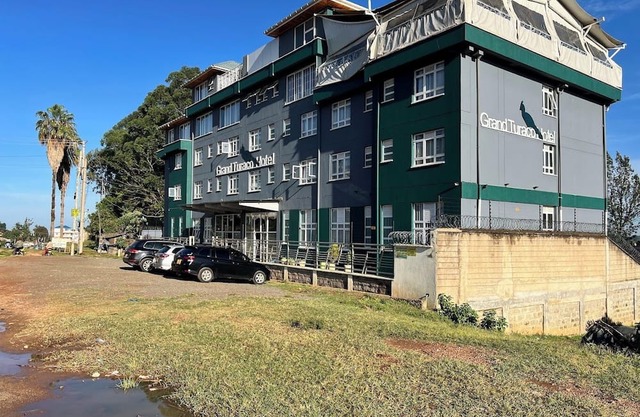 Grand Turaco Hotel