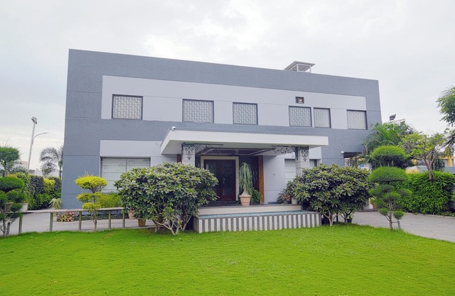 Aceotel Resort 7th Cloud Indore