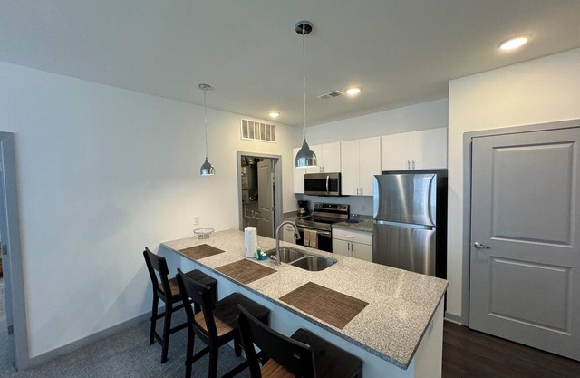 Private listing for ARTURO MAR