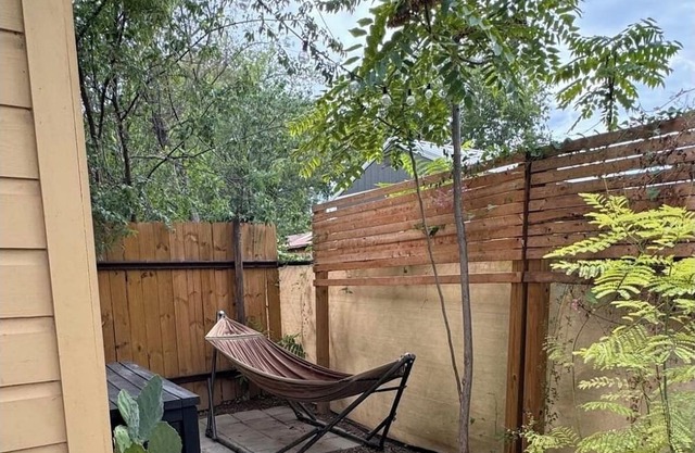 Casa Sol. Guest Room near downtown Del Rio.