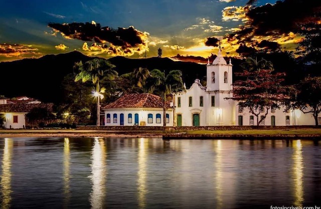 LEH'S HOUSE SIMPLE ECONOMICAL AND CENTRAL IN THE BRAZILIAN VENICE PARATY