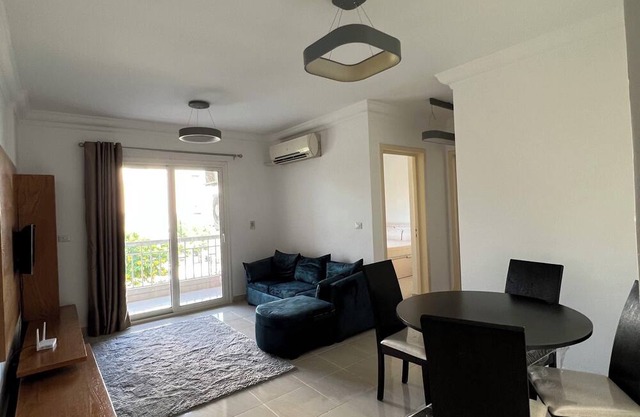 Cozy apartment in beautiful Cairo with AC, WiFi