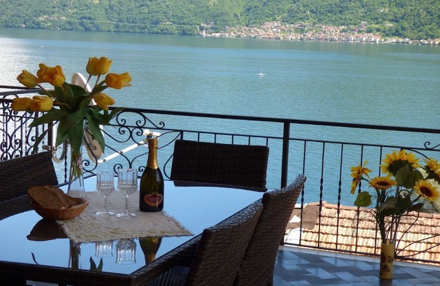 Vacation apartment/apartment for 6 guests with 100m² in Sala Comacina (122292)