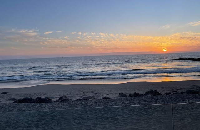 Ventura GETAWAY Ocean Front Beach House