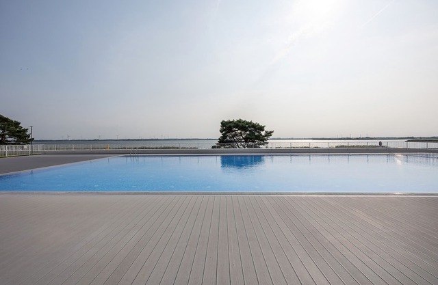 Rogowo Pearl Turquoise by Renters