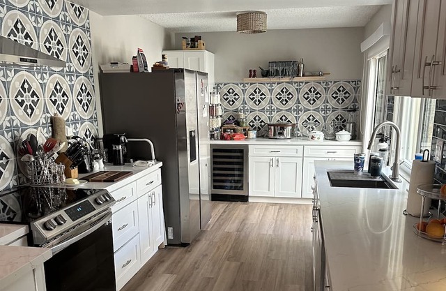 Cozy Condo - 24 min from Coachella, 4 minutes from downtown Palm Desert.