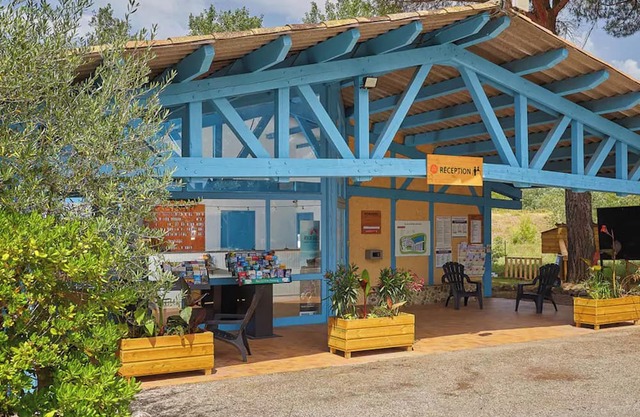 Homerez - Bungalow in La Roque-d'Anthéron