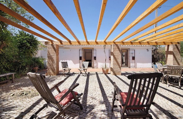 Villa 'Fontenoy' with Shared Terrace, Wi-Fi and Air Conditioning