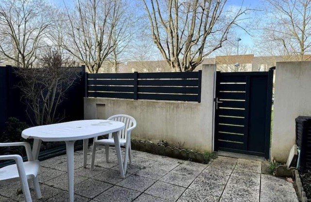 Maison de Ville Avec Extérieur