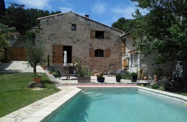 Maison en Pierre Proche D'avignon, D'uzès et D'orange